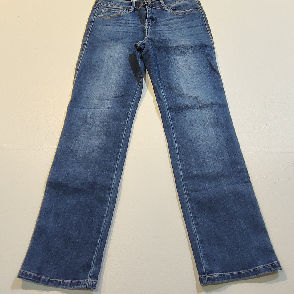 Lincoln outfitters women's Blue Straight Leg jeans Size 8